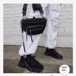 Steven Madden Cross bag.